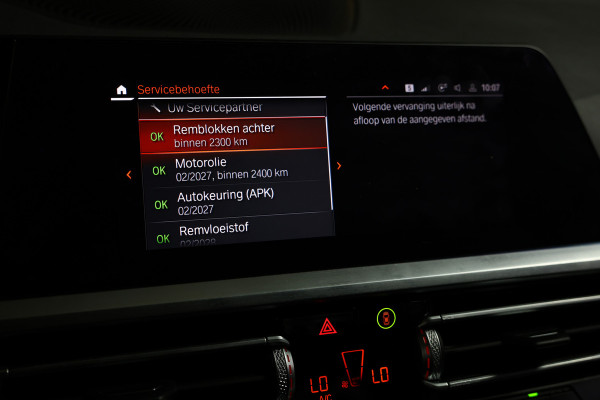 BMW 3 Serie 318i Business Edition AVM SPORTLEDER NAVI CARPLAY VIRTUAL '21
