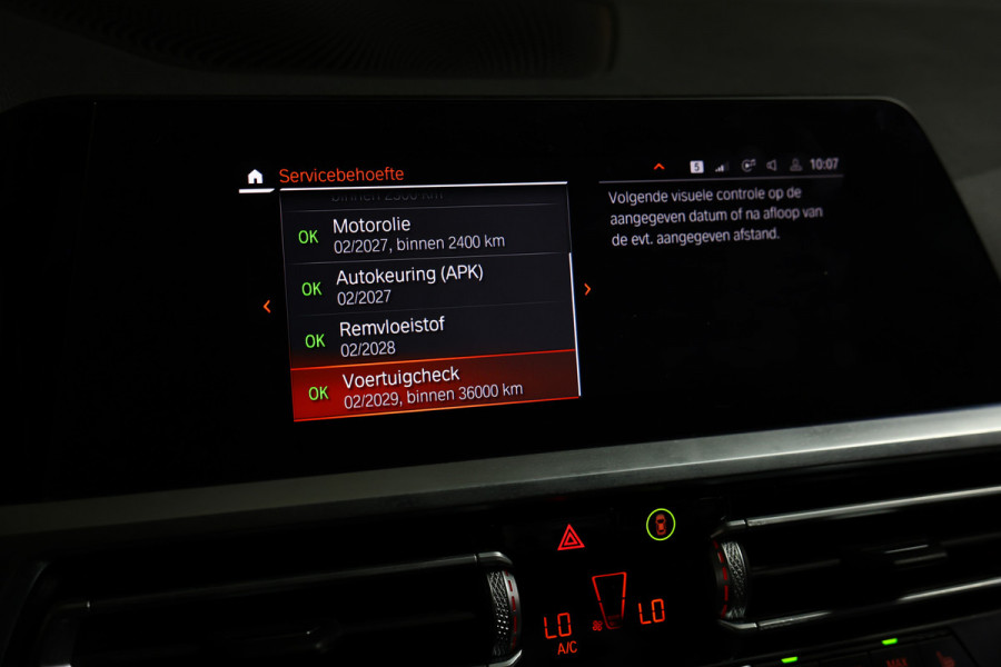 BMW 3 Serie 318i Business Edition AVM SPORTLEDER NAVI CARPLAY VIRTUAL '21