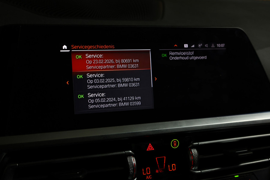 BMW 3 Serie 318i Business Edition AVM SPORTLEDER NAVI CARPLAY VIRTUAL '21