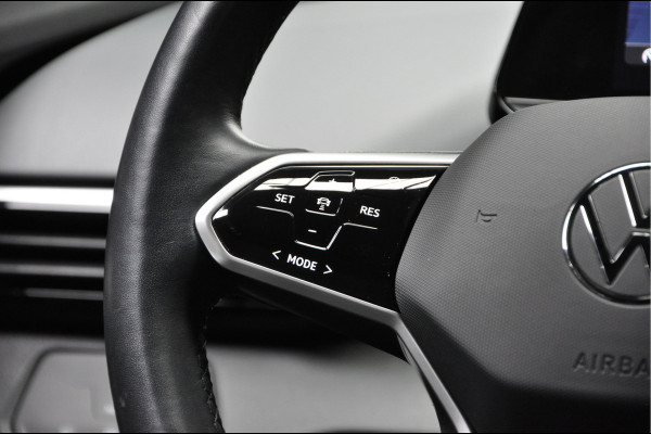 Volkswagen ID.4 Navi ACC Camera Warmtepomp PDC Stuurverwarm. Carplay 19" LM velgen Climate voor & achter Interieur voorverwarming & koeling