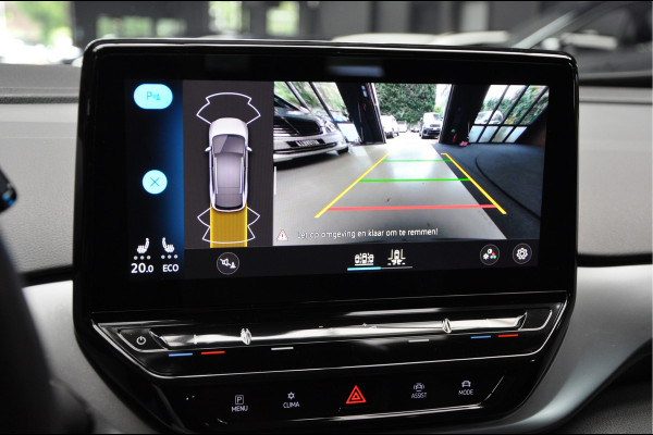 Volkswagen ID.4 Navi ACC Camera Warmtepomp PDC Stuurverwarm. Carplay 19" LM velgen Climate voor & achter Interieur voorverwarming & koeling