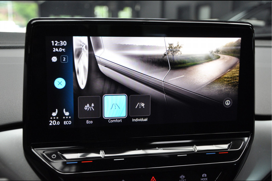 Volkswagen ID.4 Navi ACC Camera Warmtepomp PDC Stuurverwarm. Carplay 19" LM velgen Climate voor & achter Interieur voorverwarming & koeling