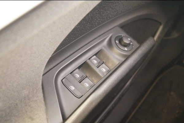 Škoda ENYAQ iV 80 204pk 77kWh -SOH92%-TREKHAAK-ECC-PDC-