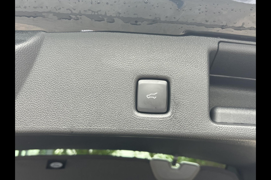 Ford Kuga 2.5 PHEV ST-Line X NIEUWE AUTO! | WINTERPACK | SNEL LEVERBAAR | BTW VERREKENBAAR