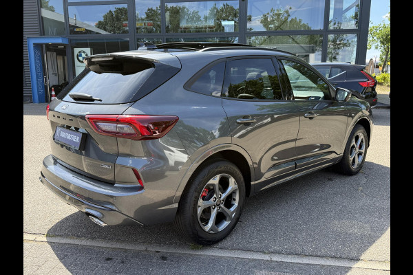 Ford Kuga ST Line X VAN:49.000,- VOOR:41.770,- UW WKVOORDEEL: 7.230| 360 GRADEN CAMERA | PANORAMA DAK | ADAPT. CRUISE CONTROL | STOEL & STUUR VERWARMING | SNEL LEVERBAAR|