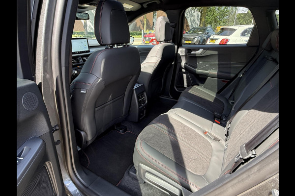 Ford Kuga ST Line X VAN:49.000,- VOOR:41.770,- UW WKVOORDEEL: 7.230| 360 GRADEN CAMERA | PANORAMA DAK | ADAPT. CRUISE CONTROL | STOEL & STUUR VERWARMING | SNEL LEVERBAAR|