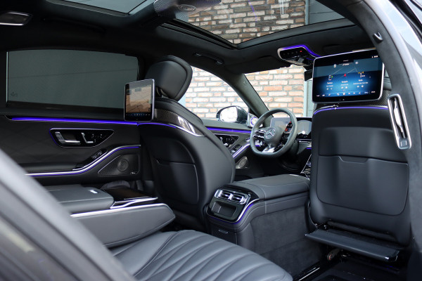 Mercedes-Benz S-Klasse AMG 63 S E Performance | 802 pk | Keramisch | Achterasbesturing | Massage | Burmester High End | Distronic+ | HUD | Chauffeurspakket | Entertainmentpakket Premium Achter | Stoelventilatie V+A | Vlakkenverwarming |