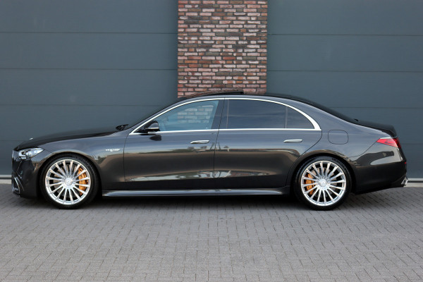 Mercedes-Benz S-Klasse AMG 63 S E Performance | 802 pk | Keramisch | Achterasbesturing | Massage | Burmester High End | Distronic+ | HUD | Chauffeurspakket | Entertainmentpakket Premium Achter | Stoelventilatie V+A | Vlakkenverwarming |