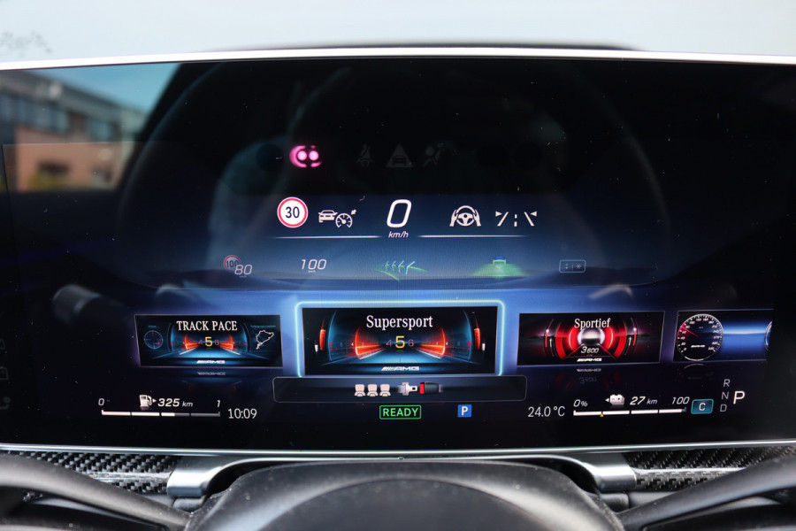 Mercedes-Benz S-Klasse AMG 63 S E Performance | 802 pk | Keramisch | Achterasbesturing | Massage | Burmester High End | Distronic+ | HUD | Chauffeurspakket | Entertainmentpakket Premium Achter | Stoelventilatie V+A | Vlakkenverwarming |