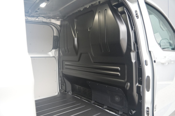 Ford E-Transit Custom 340 L2H1 Sport 71 kWh 218pk - 2x Schuifdeur - ACC - Elek Trekhaak - B&O - Navi - Stoel/Stuurverwarming - 360 Camera - Blindspot