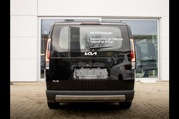 Kia PV5 Passenger Elite Executive 71.2 kWh | Stoel en stuurverwarming | 360 graden camera |  Elektrisch bedienbare schuifdeuren links en rechts |