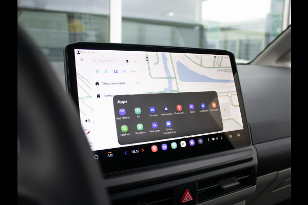 Kia PV5 Passenger Elite Executive 71.2 kWh | Stoel en stuurverwarming | 360 graden camera |  Elektrisch bedienbare schuifdeuren links en rechts |