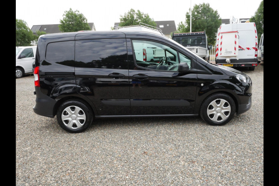 Ford Transit Courier 1.0 100PK EcoBoost Benzine Trend Airco