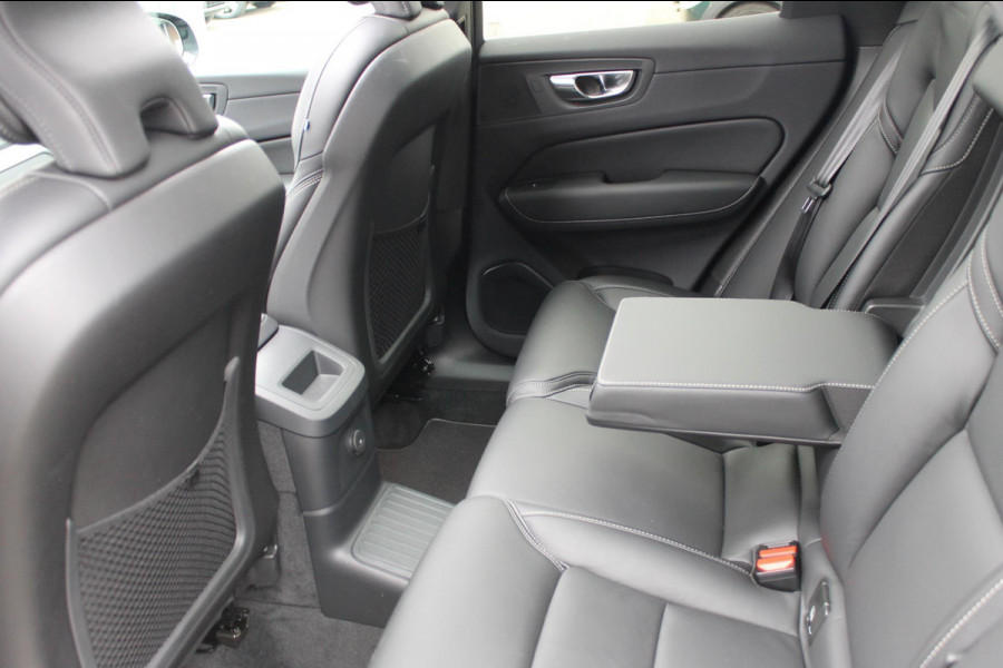 Volvo XC60 T6 Recharge AWD Long Range 350PK Dark Google Infotainment / Elektrisch schuif-kanteldak / 22" lichtmetalen velgen / Stoelventilatie-verwarming voor / Stuurwielverwarming
