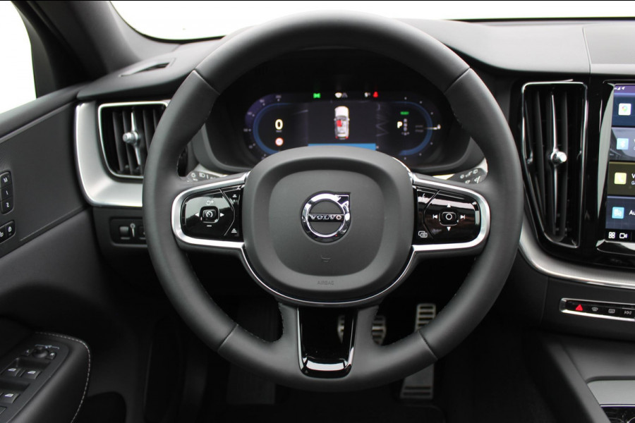 Volvo XC60 T6 Recharge AWD Long Range 350PK Dark Google Infotainment / Elektrisch schuif-kanteldak / 22" lichtmetalen velgen / Stoelventilatie-verwarming voor / Stuurwielverwarming