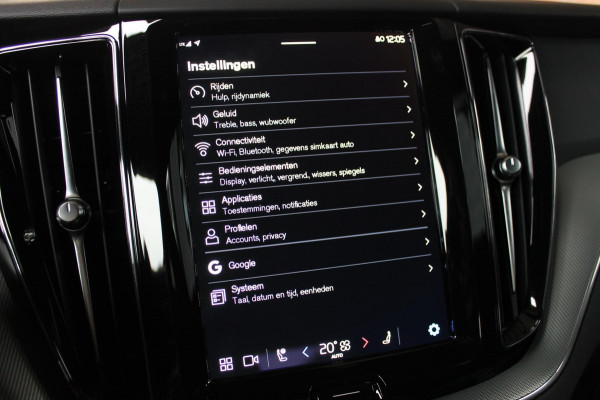 Volvo XC60 T6 Recharge AWD Long Range 350PK Dark Google Infotainment / Elektrisch schuif-kanteldak / 22" lichtmetalen velgen / Stoelventilatie-verwarming voor / Stuurwielverwarming