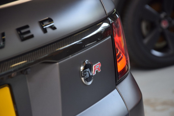 Land Rover Range Rover Sport 5.0 V8 SC SVR Leder|576pk!!|Panoramadak|SVO Kleur