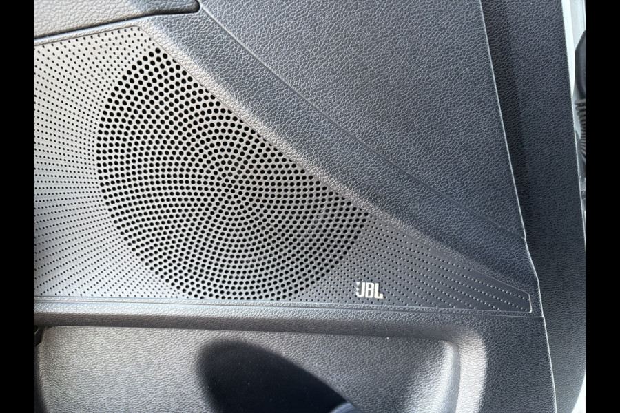Kia ProCeed 1.5 T-GDi 160pk Automaat GT-PlusLine SCHUIFDAK/LEDER/JBL/CAMERA/KEYLESS/18INCH