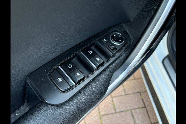 Kia ProCeed 1.5 T-GDi 160pk Automaat GT-PlusLine SCHUIFDAK/LEDER/JBL/CAMERA/KEYLESS/18INCH
