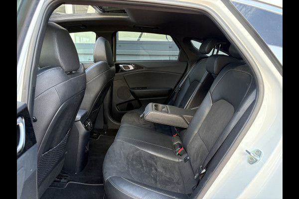 Kia ProCeed 1.5 T-GDi 160pk Automaat GT-PlusLine SCHUIFDAK/LEDER/JBL/CAMERA/KEYLESS/18INCH