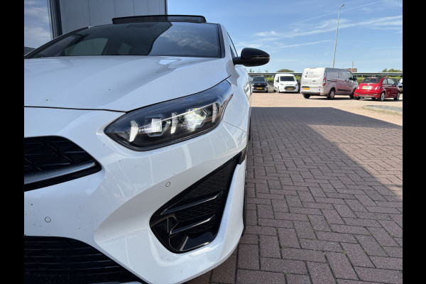 Kia ProCeed 1.5 T-GDi 160pk Automaat GT-PlusLine SCHUIFDAK/LEDER/JBL/CAMERA/KEYLESS/18INCH