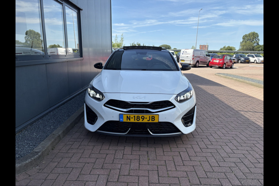Kia ProCeed 1.5 T-GDi 160pk Automaat GT-PlusLine SCHUIFDAK/LEDER/JBL/CAMERA/KEYLESS/18INCH