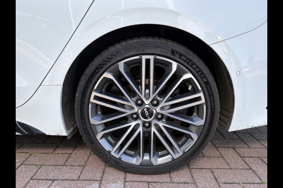 Kia ProCeed 1.5 T-GDi 160pk Automaat GT-PlusLine SCHUIFDAK/LEDER/JBL/CAMERA/KEYLESS/18INCH