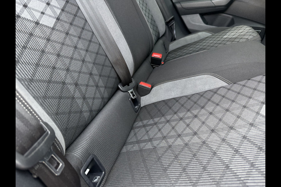 Volkswagen Taigo 1.0TSI 110pk DSG R-Line | Pano dak