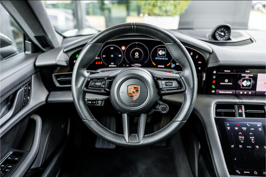 Porsche Taycan Cross Turismo 4S 93 kWh - Sport Chrono + | Panorama | Bose | Stoelkoeling | Passenger Display