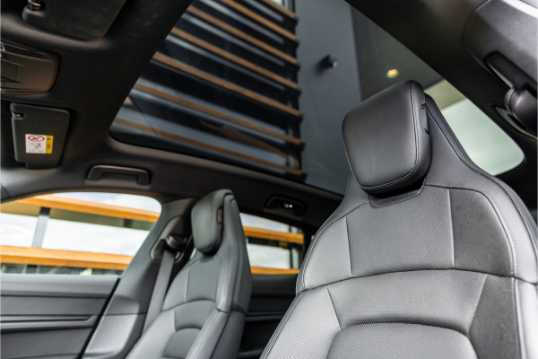 Porsche Taycan Cross Turismo 4S 93 kWh - Sport Chrono + | Panorama | Bose | Stoelkoeling | Passenger Display