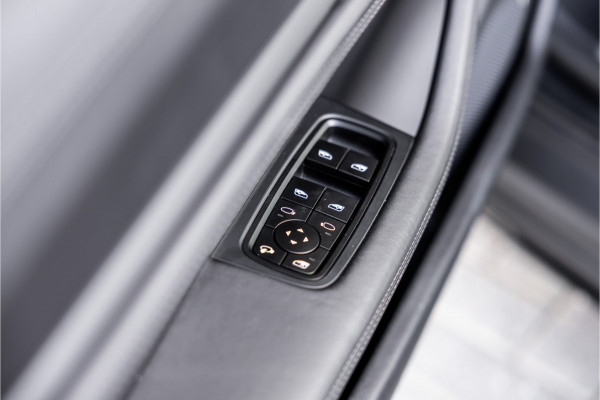 Porsche Taycan Cross Turismo 4S 93 kWh - Sport Chrono + | Panorama | Bose | Stoelkoeling | Passenger Display