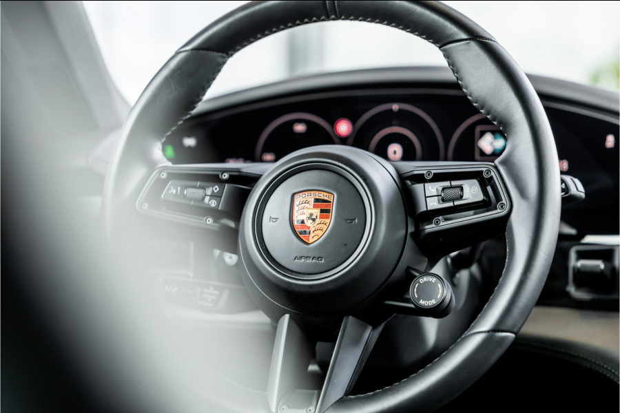 Porsche Taycan Cross Turismo 4S 93 kWh - Sport Chrono + | Panorama | Bose | Stoelkoeling | Passenger Display
