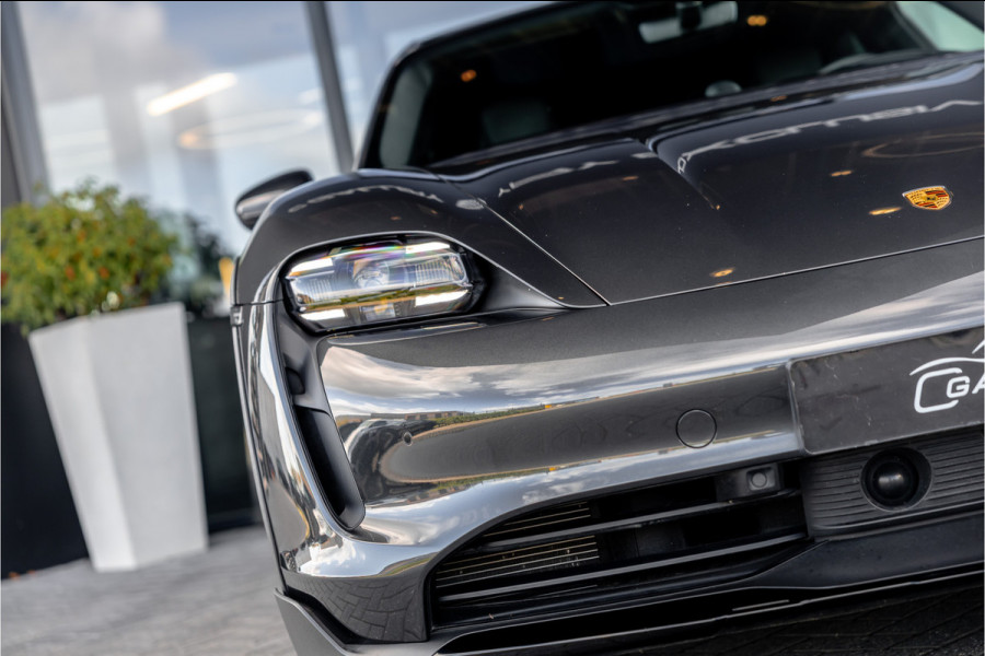 Porsche Taycan Cross Turismo 4S 93 kWh - Sport Chrono + | Panorama | Bose | Stoelkoeling | Passenger Display