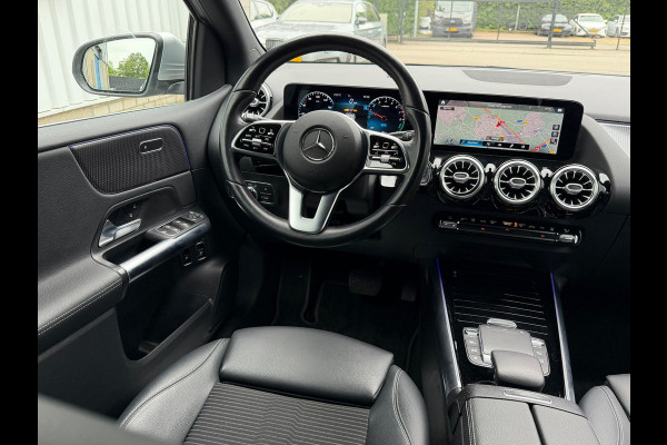 Mercedes-Benz B-Klasse 250 e 218 Pk | Navigatie | Cruise |Clima | Camera | Zwarte hemelbekleding | Sfeerverlichting | 17".