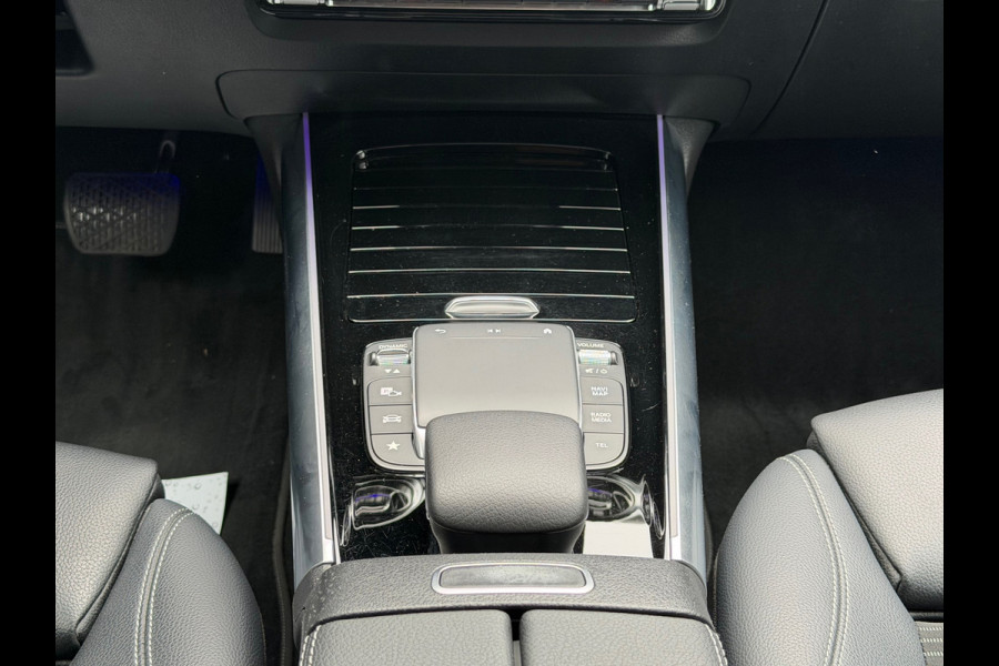 Mercedes-Benz B-Klasse 250 e 218 Pk | Navigatie | Cruise |Clima | Camera | Zwarte hemelbekleding | Sfeerverlichting | 17".