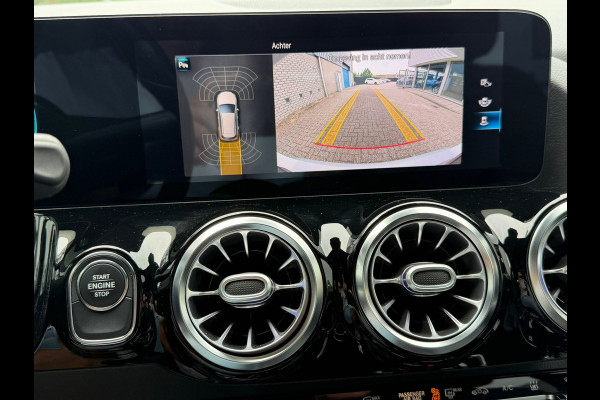 Mercedes-Benz B-Klasse 250 e 218 Pk | Navigatie | Cruise |Clima | Camera | Zwarte hemelbekleding | Sfeerverlichting | 17".