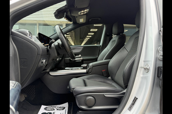 Mercedes-Benz B-Klasse 250 e 218 Pk | Navigatie | Cruise |Clima | Camera | Zwarte hemelbekleding | Sfeerverlichting | 17".