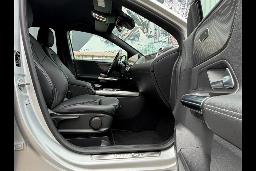 Mercedes-Benz B-Klasse 250 e 218 Pk | Navigatie | Cruise |Clima | Camera | Zwarte hemelbekleding | Sfeerverlichting | 17".