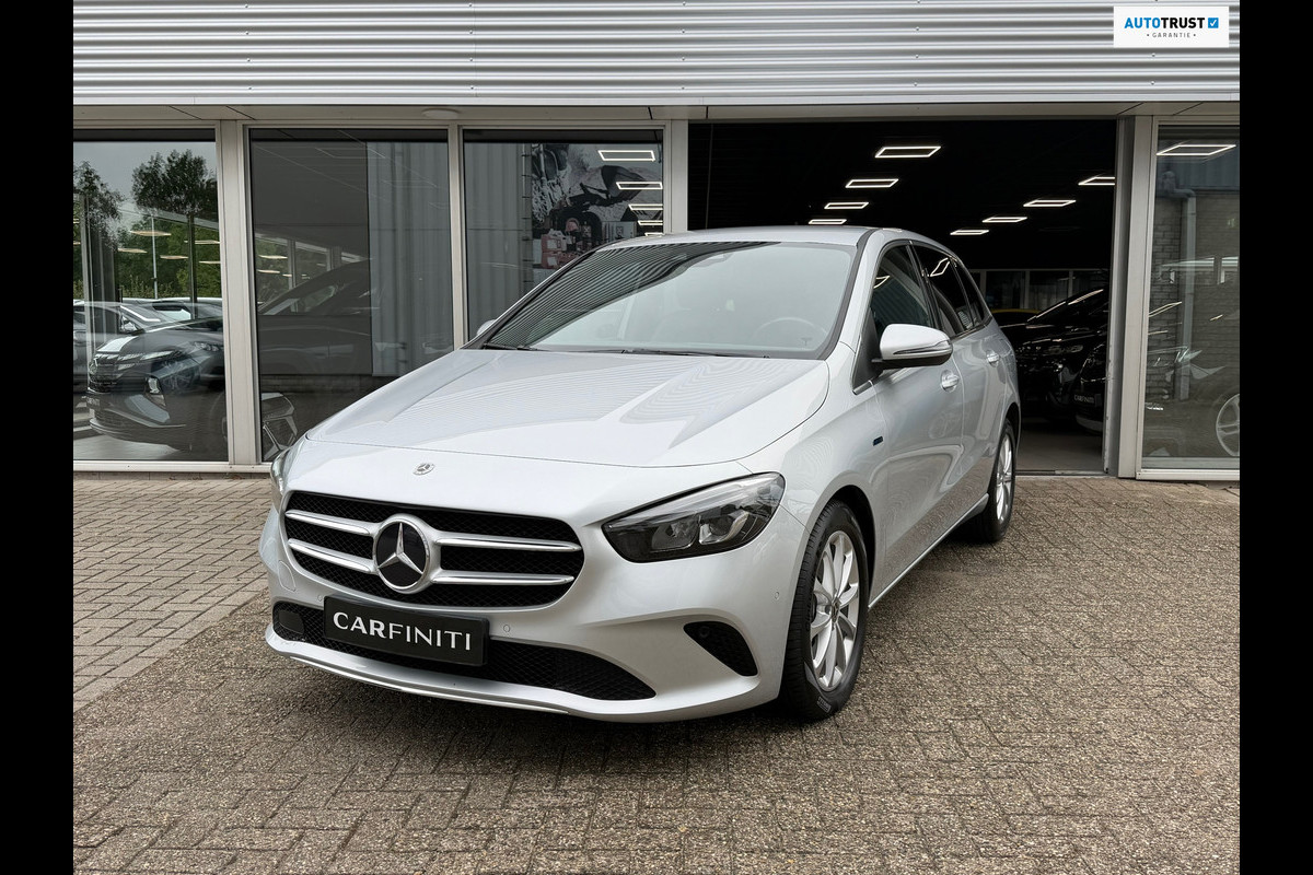 Mercedes-Benz B-Klasse 250 e 218 Pk | Navigatie | Cruise |Clima | Camera | Zwarte hemelbekleding | Sfeerverlichting | 17".