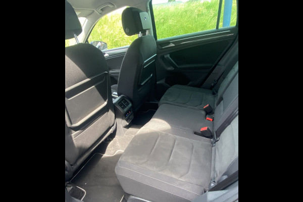 Volkswagen Tiguan 1.4 TSI Comfortline Bus./ Facelift/ Clima/ Cam/ Carplay/ Adaptive