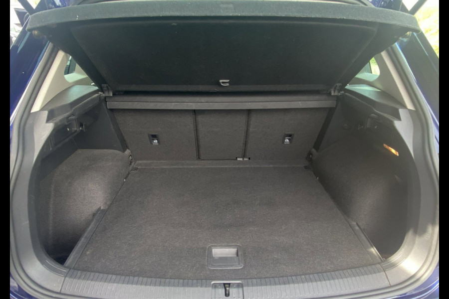 Volkswagen Tiguan 1.4 TSI Comfortline Bus./ Facelift/ Clima/ Cam/ Carplay/ Adaptive