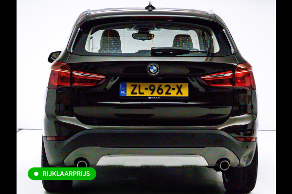 BMW X1 sDrive20i High Exec. X-Line | Afn. trekhaak | Panoramadak | Elec. verst stoel met geheugen | Camera | Elec. achterklep | Navigatie, Stoelverwarming, Headup, Climate control