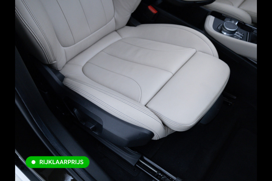 BMW X1 sDrive20i High Exec. X-Line | Afn. trekhaak | Panoramadak | Elec. verst stoel met geheugen | Camera | Elec. achterklep | Navigatie, Stoelverwarming, Headup, Climate control