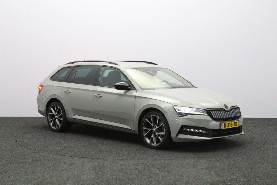 Škoda Superb Combi 1.4 TSI iV 218 PK Sportline Business PHEV, Kuipstoelen, Trekhaak, Memory, 4 x Stoelverwarming