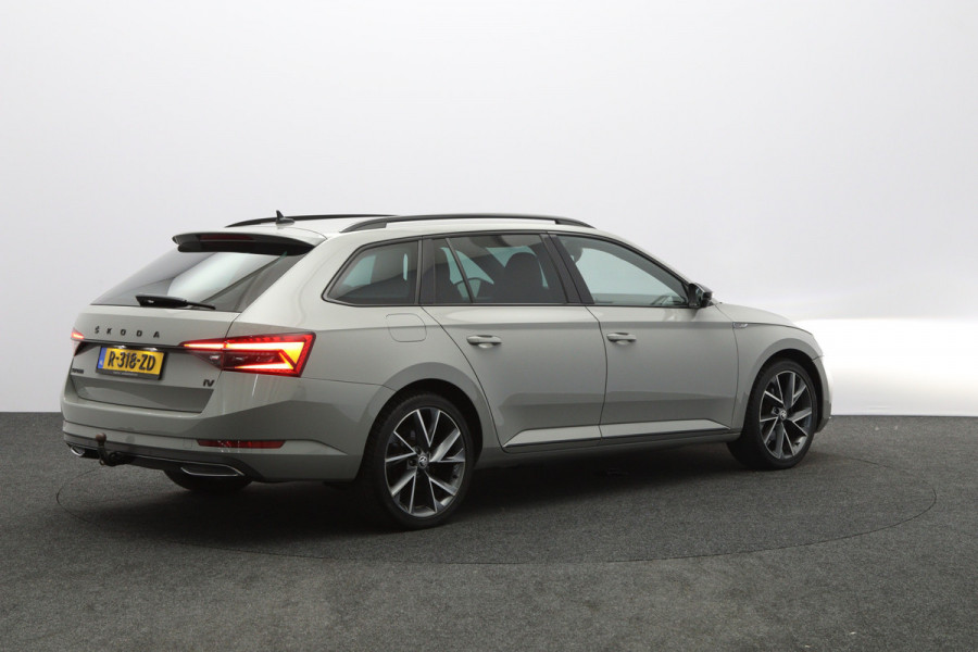 Škoda Superb Combi 1.4 TSI iV 218 PK Sportline Business PHEV, Kuipstoelen, Trekhaak, Memory, 4 x Stoelverwarming