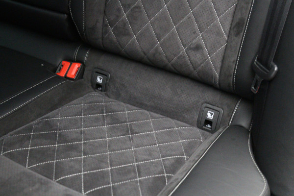 Škoda Superb Combi 1.4 TSI iV 218 PK Sportline Business PHEV, Kuipstoelen, Trekhaak, Memory, 4 x Stoelverwarming
