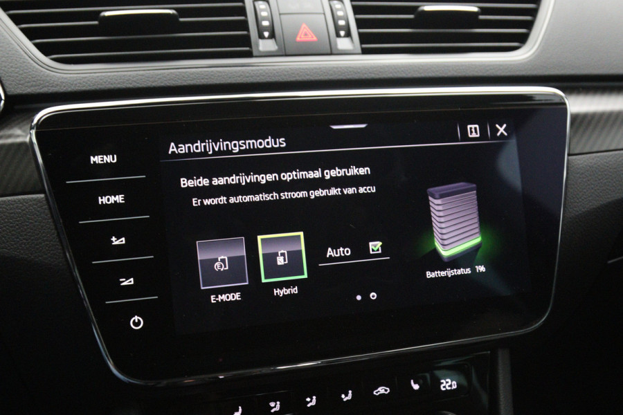 Škoda Superb Combi 1.4 TSI iV 218 PK Sportline Business PHEV, Kuipstoelen, Trekhaak, Memory, 4 x Stoelverwarming