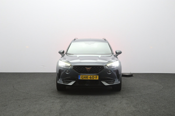 CUPRA Formentor 1.4 e-Hybrid 204 PK Adrenaline PHEV, Winterpakket, Adap. Cruise Control, Carplay, Camera