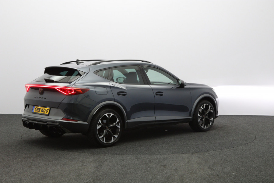 CUPRA Formentor 1.4 e-Hybrid 204 PK Adrenaline PHEV, Winterpakket, Adap. Cruise Control, Carplay, Camera