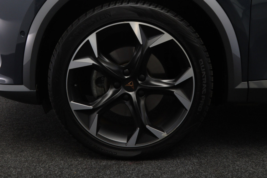CUPRA Formentor 1.4 e-Hybrid 204 PK Adrenaline PHEV, Winterpakket, Adap. Cruise Control, Carplay, Camera